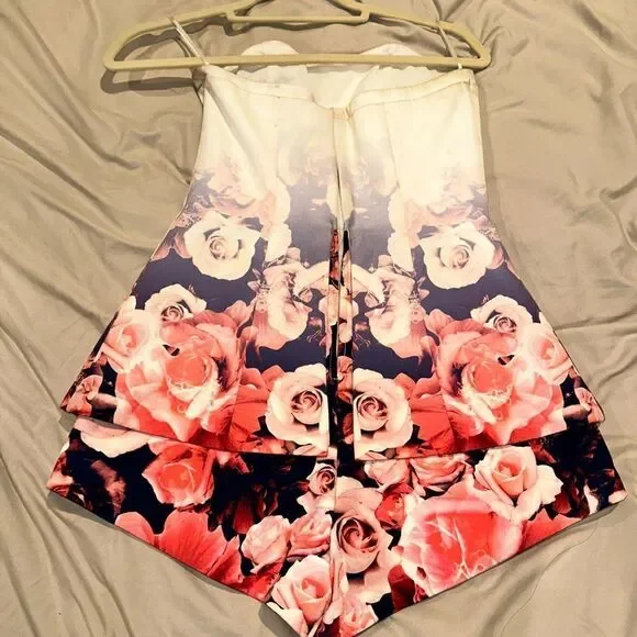 Finders keepers size XS elegant romper